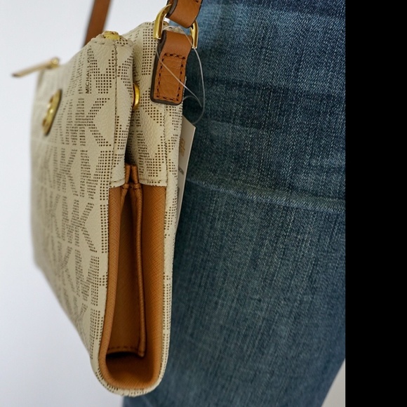 Michael Kors Vanilla/Acorn Signature PVC Crossbody - Picture 6 of 8